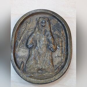 Vintage 1977 Indiana Metal Craft Grizzly Bear Belt Buckle